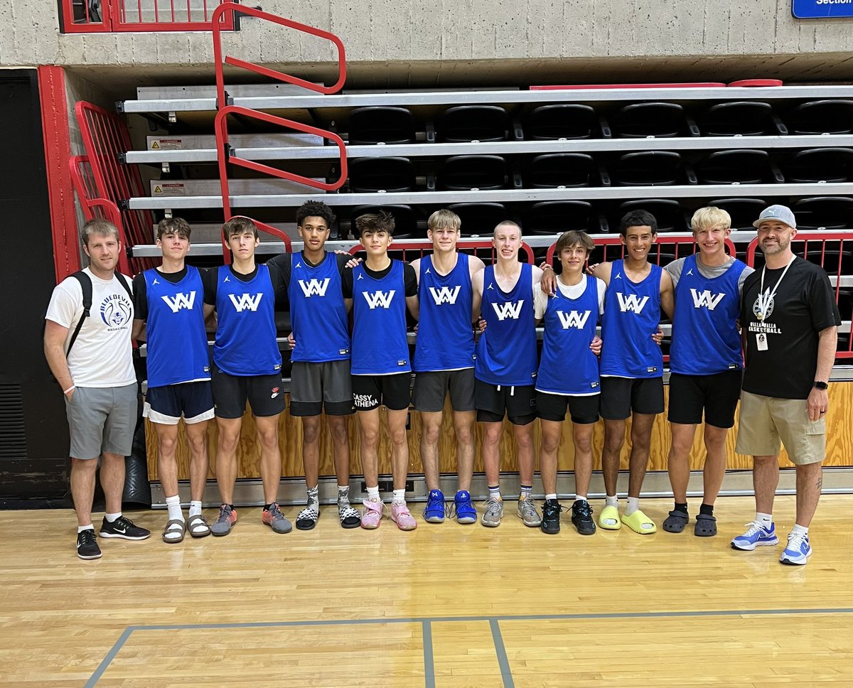 wahiboysbb's tweet photo. This group had a great week at team camp. Didn’t start out the way we wanted, but finished 4-1 in bracket play including winning all 3 games today. We got better!! Thank you to @EWUMBB for a great camp 👍🏻 https://t.co/jZu6B666oT