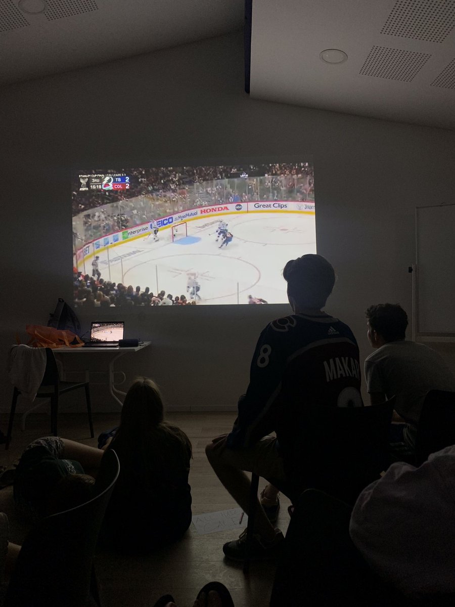 paysay10's tweet photo. 72 Colorado high schoolers supporting Avs from their study tour through Israel! #StanleyCupFinal #IsraelStudyTour @JEWISHco @Avalanche @AvsPR https://t.co/8G1k1NKQIK