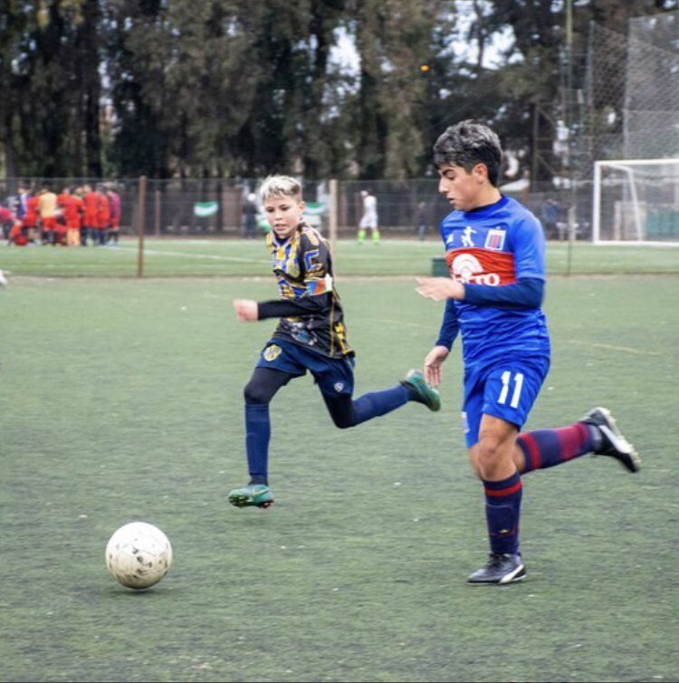 تويتر \ Facundo Grimaldi على تويتر: "Benjamín Maradona. Botines Puma Borussia negros. El ácido desoxirribonucleico del abuelo y del padre. Que disfrute.