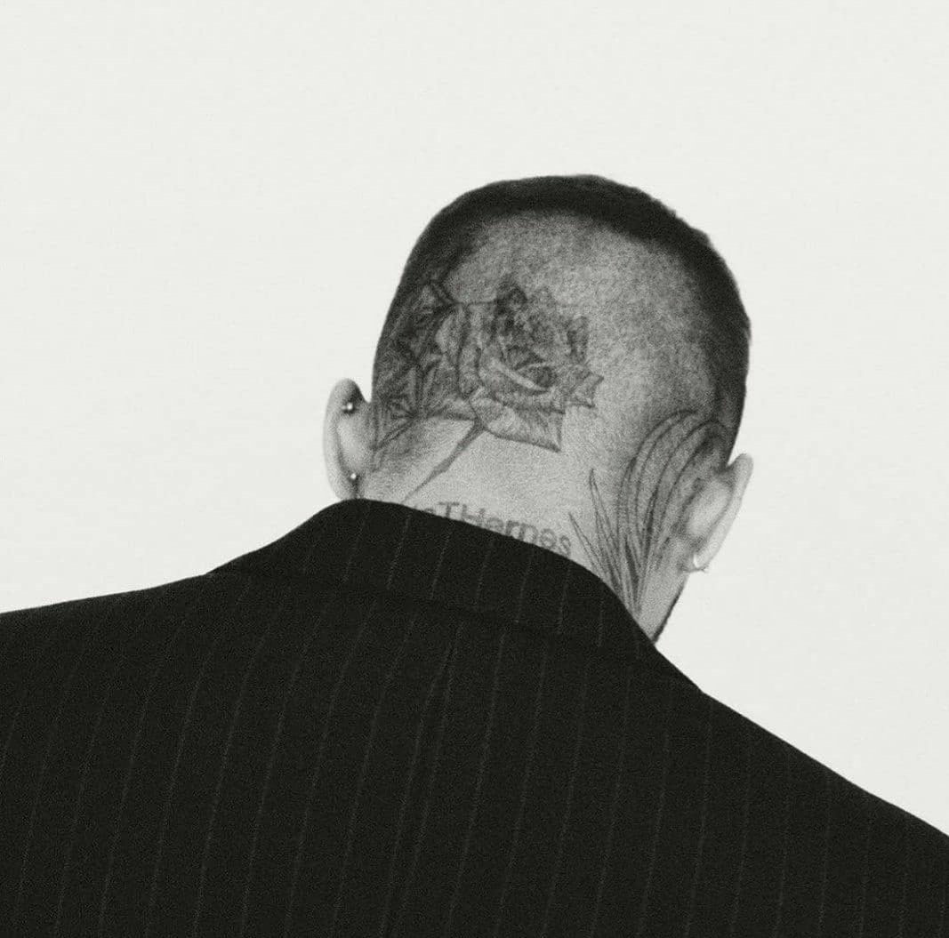 borderszzzzz's tweet photo. @zquidies I love these two head tattoos #30DAYSOFZAYN #PAYNTBYZAYN https://t.co/gecWJhazD5