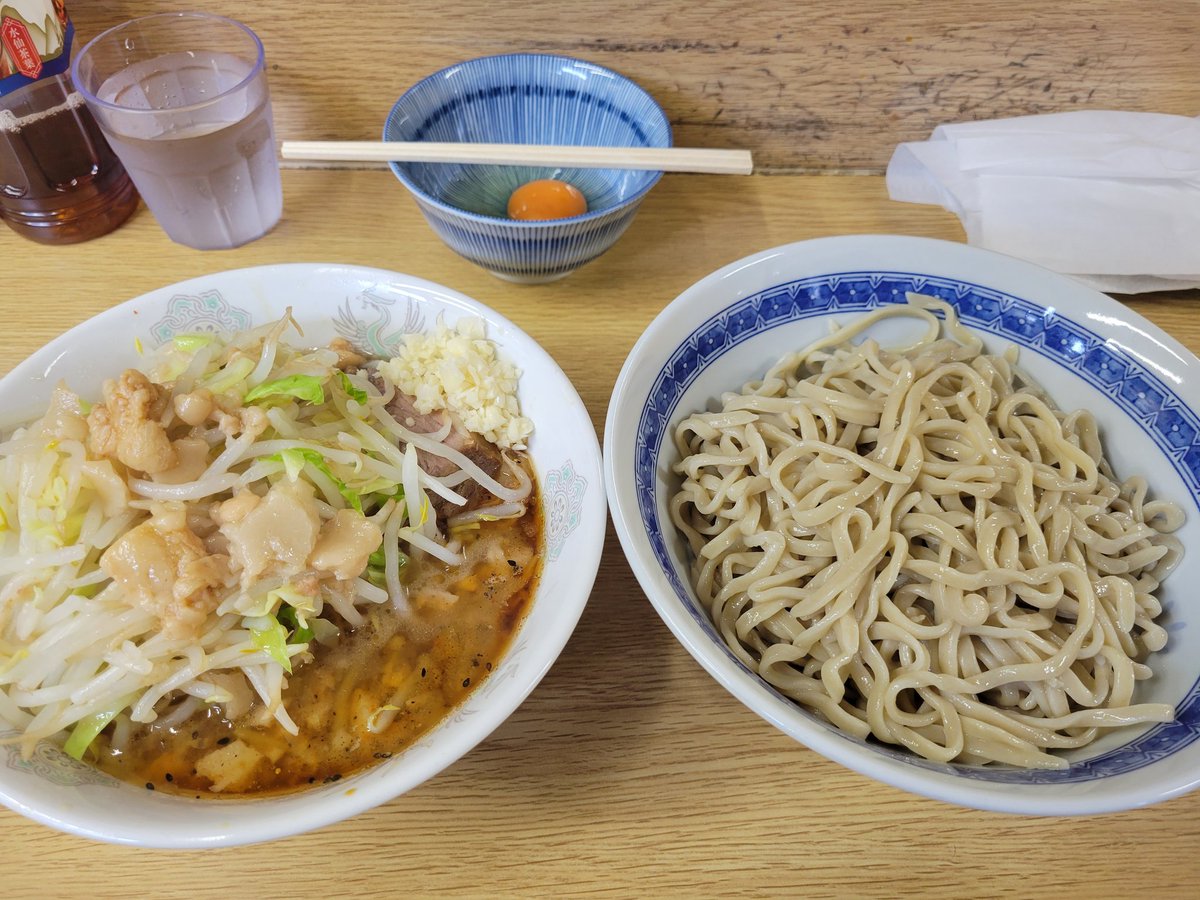 pachi0505's tweet photo. ラーメン二郎　栃木街道店
1020分着4人目に接続。
この炎天下で1時間外はやばかった…
つけ麺(甘いの)　たまご
やっと夏はじまったーって感じですね☺️途中までうますぎてたまごの存在忘れてました。笑
麺もみずみずしくて美しい！
暑さ忘れる一杯でした！ご馳走さまでした！ https://t.co/jC6x0LOZb0