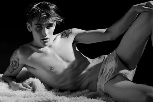 11.6 1990 francisco tweet media