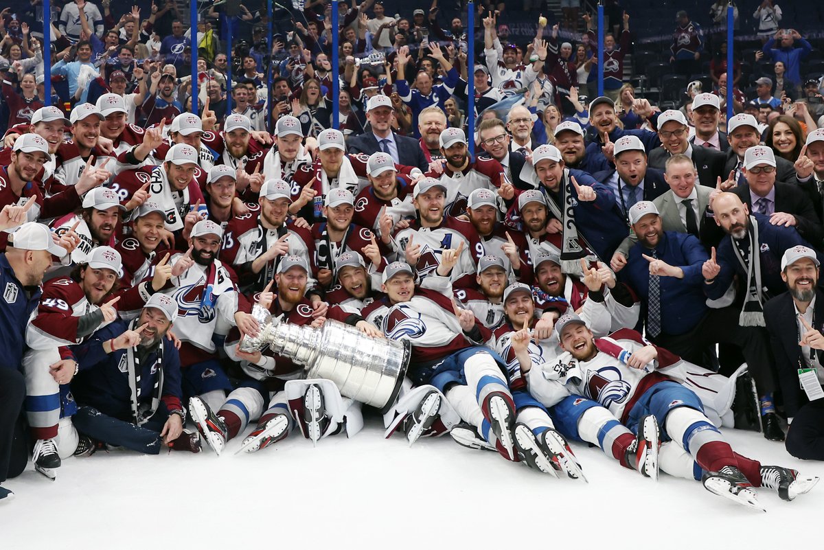 CBSNewsColorado's tweet photo. THAT'S OUR TEAM!!! 🏒TAMPA, FLORIDA (Photo by Christian Petersen/Getty Images)
https://t.co/LXQWc6KMjc https://t.co/gXaSd0soHX