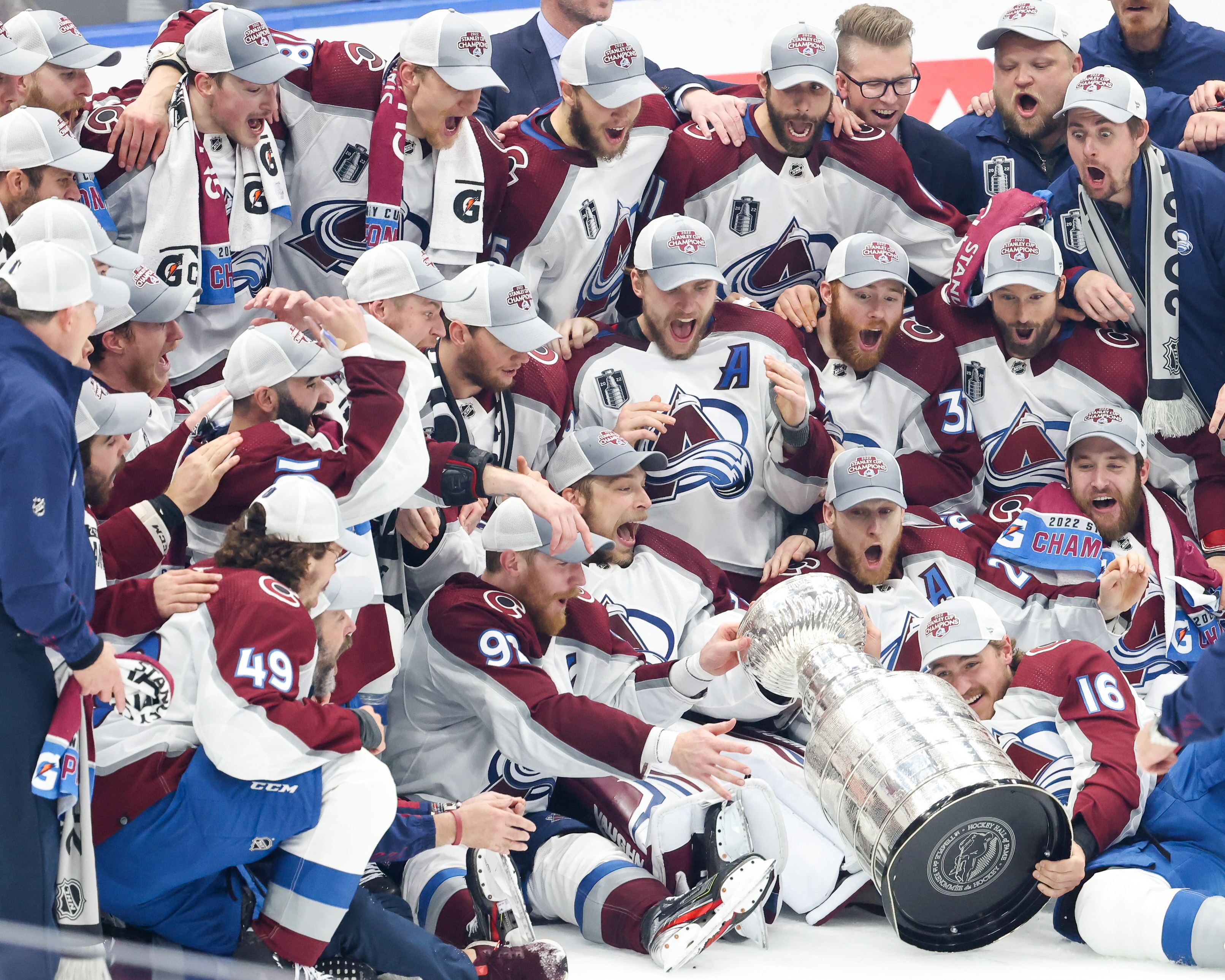 Colorado Avalanche on X: Never forget this iconic cup raise! Print:   #GoAvsGo  / X