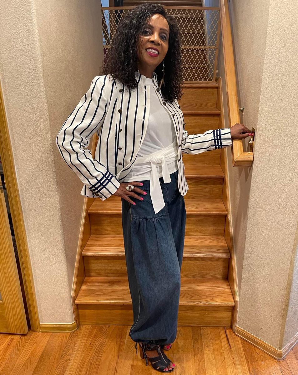 RosemarieAllen4's tweet photo. Yesterday was the one year anniversary of my pancreatic cancer diagnosis. Today, I am feeling better than ever, my energy is returning &amp; I am SO happy to be socializing again. Thankful for the miracle God worked in my Body! @PanCAN 
#ThankYouGod
#AWalkingMiracle
#MyGodIsAmazing https://t.co/42HLc8hFru