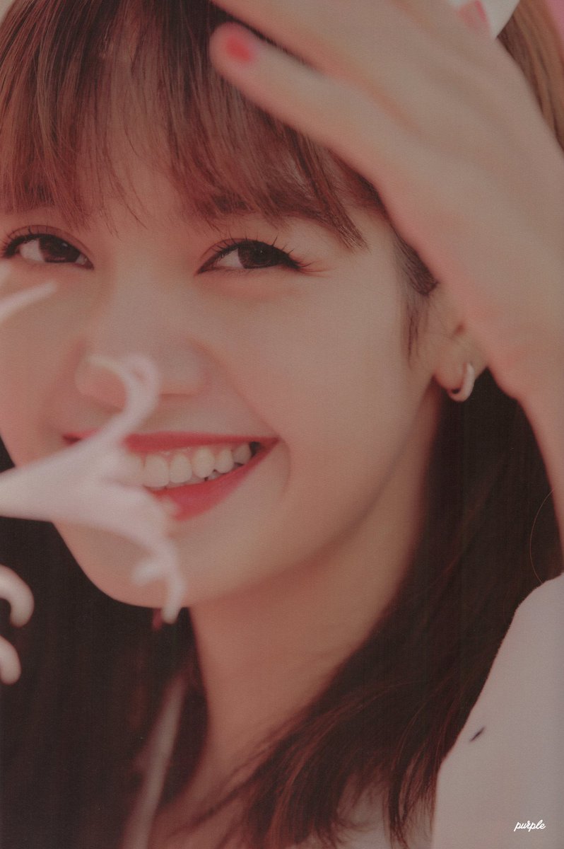 anna9721740914's tweet photo. #LISAXCELINE  #LISAatCelinePFW22 https://t.co/ELZKOt0ciV