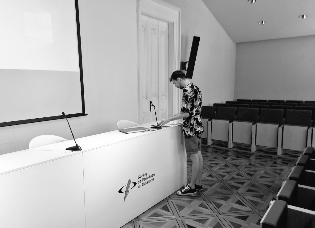 📋 Tot a punt per a la presentació  de l'informe de l'Estat de l'#LGTBI-fòbia a Catalunya de 2021 al <a href="/periodistes_cat/">Col·legi de Periodistes de Catalunya</a>.