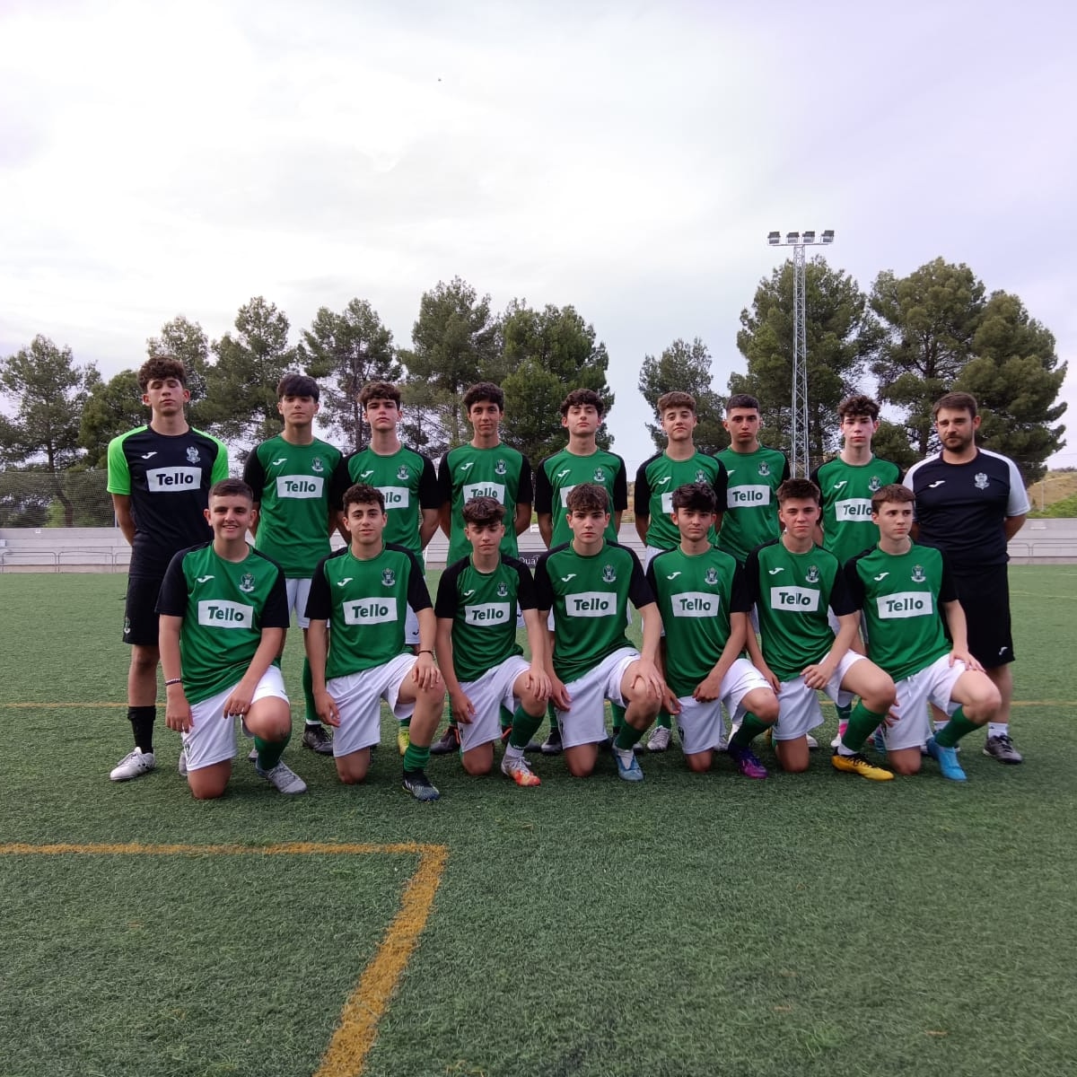 Foto oficial del CADETE B de Israel Martín 💚⚽
Lucas, Javi, Imanol, Guille , Alberto, Vanegas, Héctor, Raúl, Nico, Ismael, Hugo, Ospina, Iván, Fajardo y Agustín.