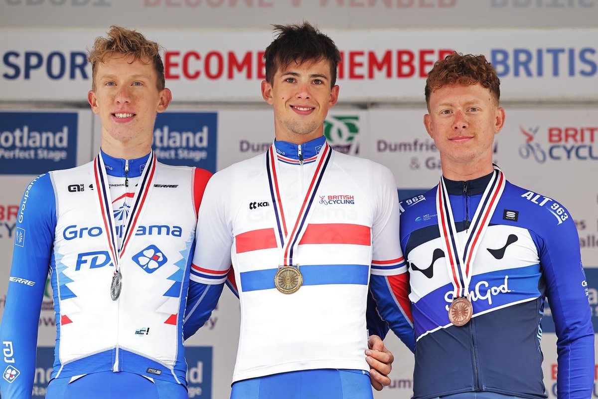 samuel_wats0n's tweet photo. U23 National Champ🥇2nd elite…. Crazy day! 
Racing Cav to the line, yeah that was something else. I’ve always been inspired watching this guy win races on TV….and I don’t think that will change this year.
📸 @swpixtweets 

#raynerfoundation @DaveRaynerFund https://t.co/4WDjadtxZX