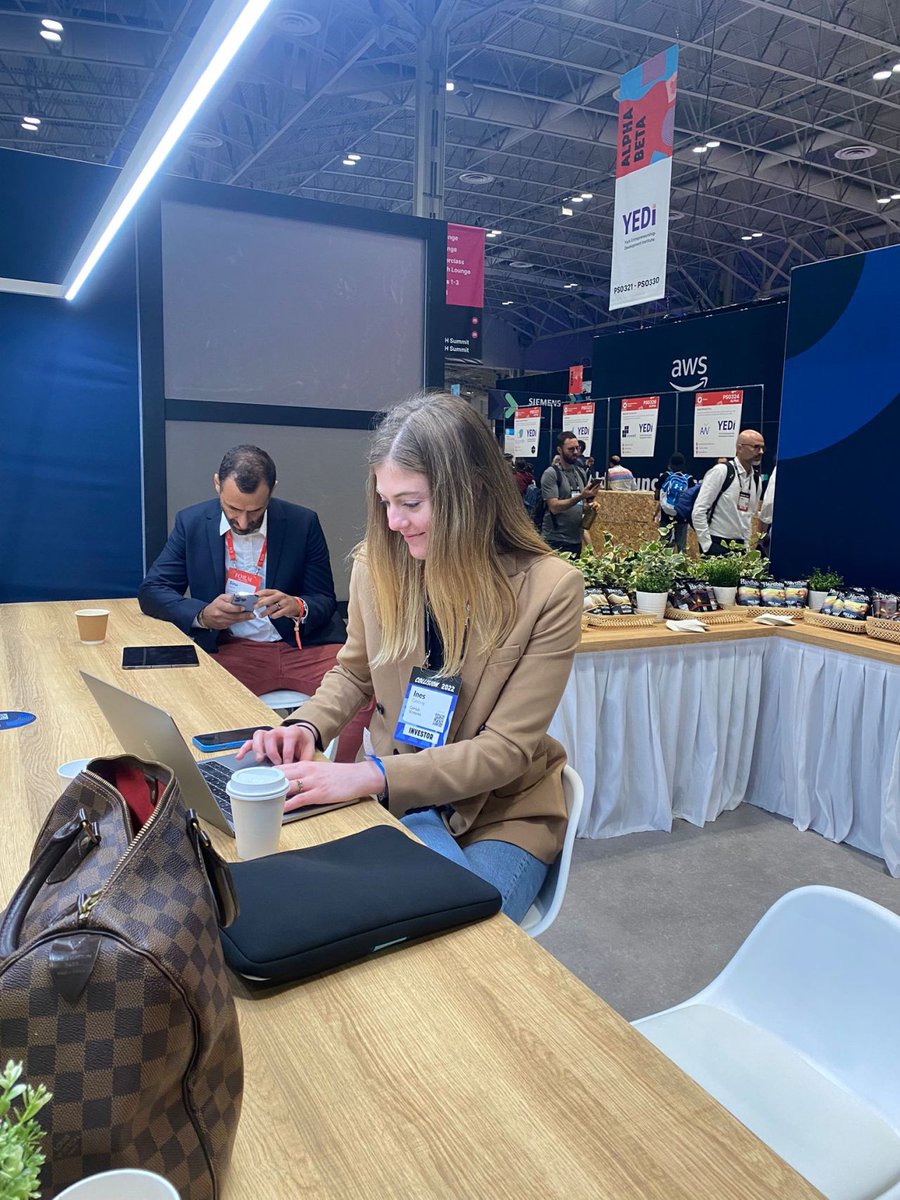 Ines Calabuig (@inescalabuig2) on Twitter photo My highlights of <a href="/CollisionHQ/">Collision Conf</a> 2022
🌎 35k attendees and 1.5K international startups
🚀We presented #TheGlobalWaterChallenge during an announcement by the mayor of Toronto <a href="/JohnTory/">John Tory</a> <a href="/TorontoRBOT/">Toronto Region Board of Trade</a>
🗣️After work session - <a href="/oneeleven_111/">OneEleven</a>
See you in 2023!
#TGWCCanada #GoHubVentures My highlights of <a href="/CollisionHQ/">Collision Conf</a> 2022
🌎 35k attendees and 1.5K international startups
🚀We presented #TheGlobalWaterChallenge during an announcement by the mayor of Toronto <a href="/JohnTory/">John Tory</a> <a href="/TorontoRBOT/">Toronto Region Board of Trade</a>
🗣️After work session - <a href="/oneeleven_111/">OneEleven</a>
See you in 2023!
#TGWCCanada #GoHubVentures