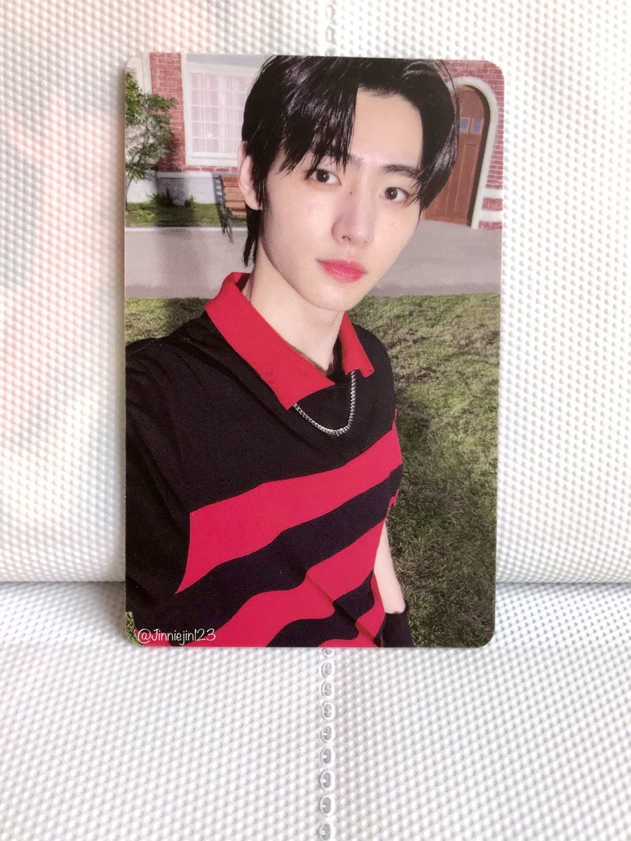 Jinniejin123's tweet photo. #JnJ_พร้อมส่ง

🤍ENHYPEN

hybe insight
ซองฮุน : 1,000฿
(ไม่มีตำหนิ ขอดูรูปเพิ่มเติมได้ค่ะ💖)

💌ค่าส่ง 30/50(ใส่ซอง)

สนใจสั่งซื้อ/สอบถามDMนะคะ💓
#ตลาดนัดเอนไฮเพน
#ตลาดนัดENHYPEN https://t.co/arv6qkKWKt