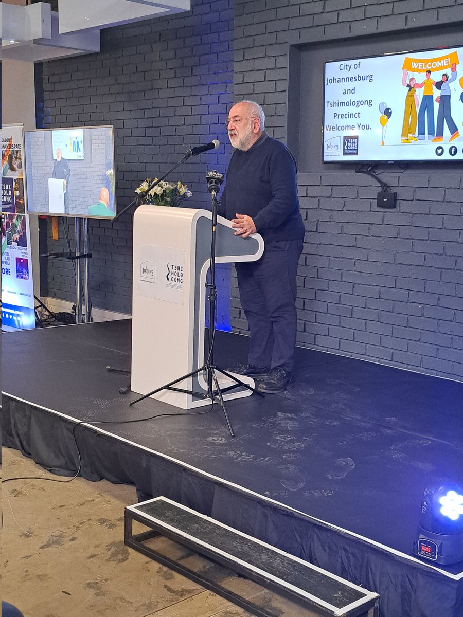 CityofJoburgZA's tweet photo. Director of Innovation Strategy at Wits University, Prof Barry Dwolatzky addresses the #COJSmartCityAwards attendees and expresses Wits' dedication to drive innovation in Joburg and how they foster partnerships with the City on projects on innovation #COJSmartCityChallenge ^NJ https://t.co/cqfhTDfBu4