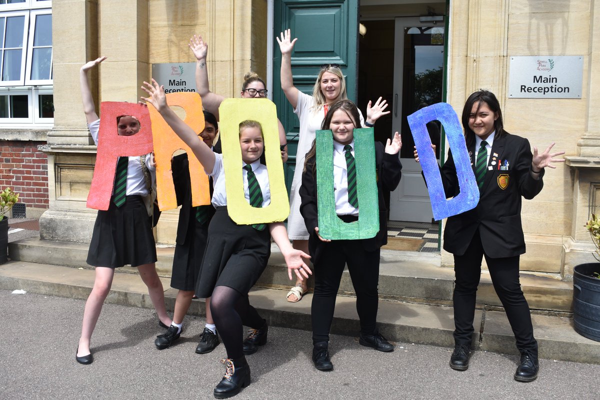 SewellPark's tweet image. We&apos;re ready for a fabulous #NorwichPrideSchoolsWeek!  @SewellPark all our students and staff feel safe and PROUD to be themselves. We can&apos;t wait for our big Pride March on Wednesday, with special guest Lord Mayor of Norwich Councillor Dr Kevin Maguire! 🏳️‍🌈@NorwichPride #Pride2022