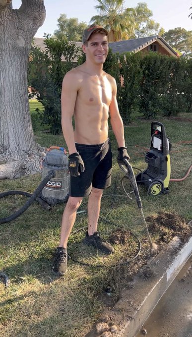 Got down on a huge cock after finishing up some dirty work 🍆🙌🏻 https://t.co/vUmHNoWTBe https://t.co/<a href="/tag/helixnightphoenix"class="tags"><span>#helixnightphoenix</span></a>