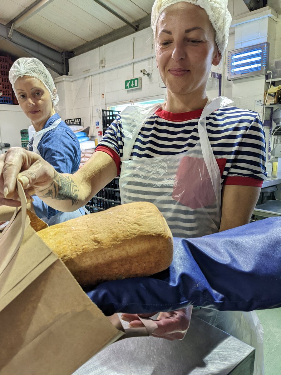 BrocklebysPies's tweet image. We can&apos;t wait to welcome our Bread Making class to the Bakery tonight including the Giveaway winners and their guests. They&apos;ll learn to make a heritage grain spelt loaf (pictured) and a tasty mature cheddar &amp;amp; spring onion soda bread.

#breadmakingexperience #breadmakingclass