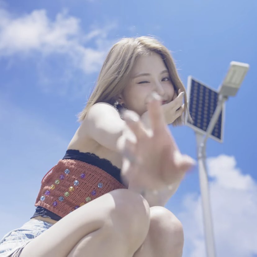 nakko__tiny's tweet photo. #Stay_This_Way  #fromis_9  #백지헌 #nagyung <3 https://t.co/OfHnc4ZlL6