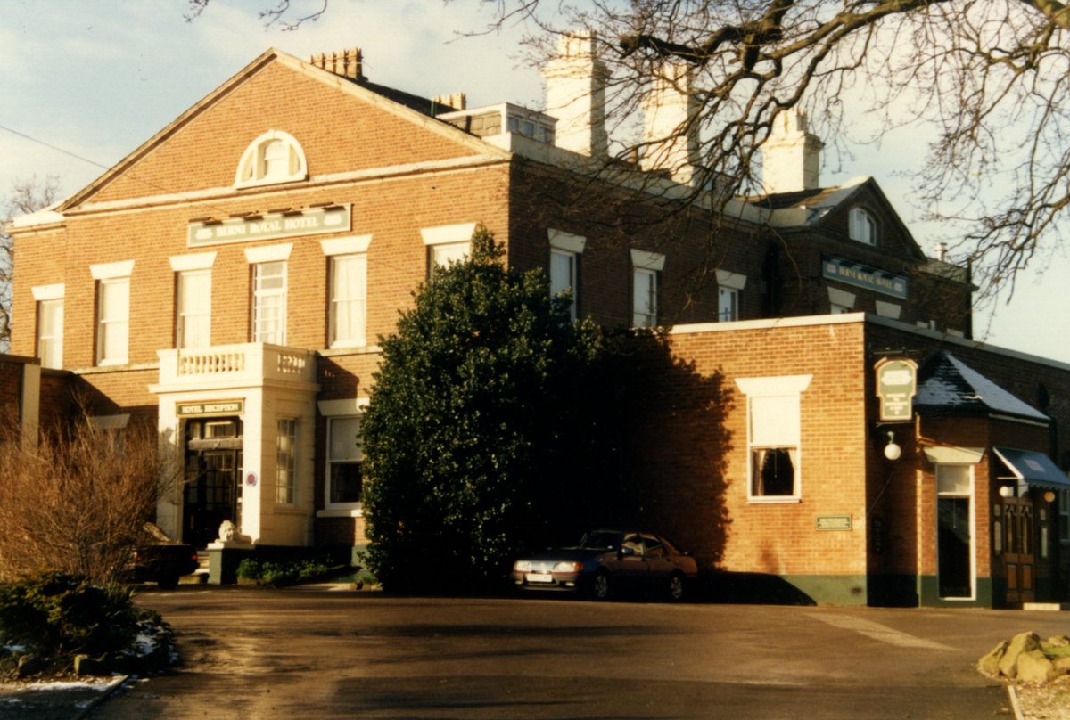 CheshireRO's tweet image. We've come across a set of Cheshire hotel and eatery photos, c1990s we think, can you help us identify any of the locations? The first three make up today's #MysteryImageMonday. We'll share three more next Monday! #KeepCurious