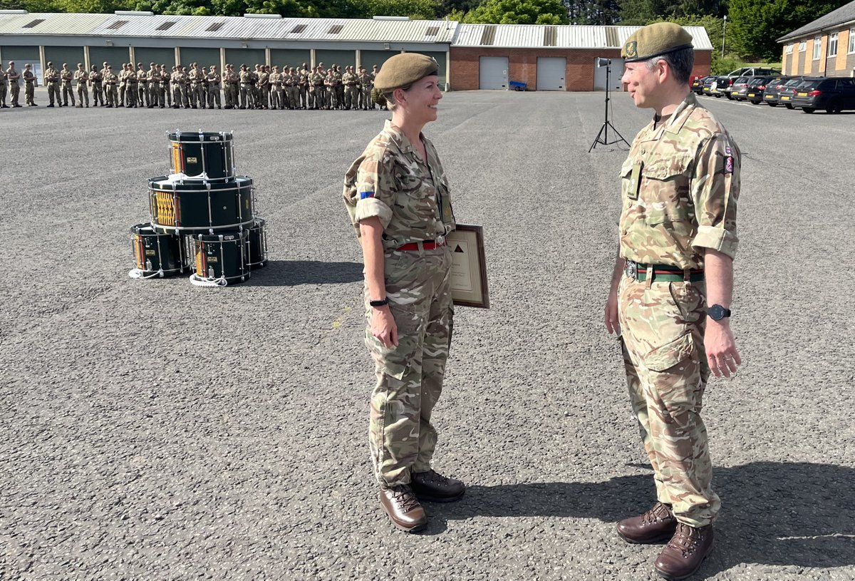 More awards for #1YORKS - Congrats to Capt Harrison & WO2 Green @AGCSgtMaj ,awarded GOC @3rdUKDivision commendations, CSgt Cole @12ArmdBCT & CSgt Zoing, Sgt Bisset, Sgt Rowlands & Pte Gillott @CO_1YORKS commendations.  #yorkshire #infantry