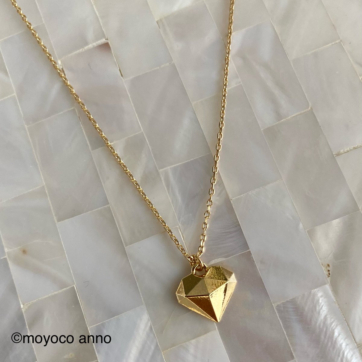 シュガルンネイル 今回からボトルについてくる エクルの形のハート