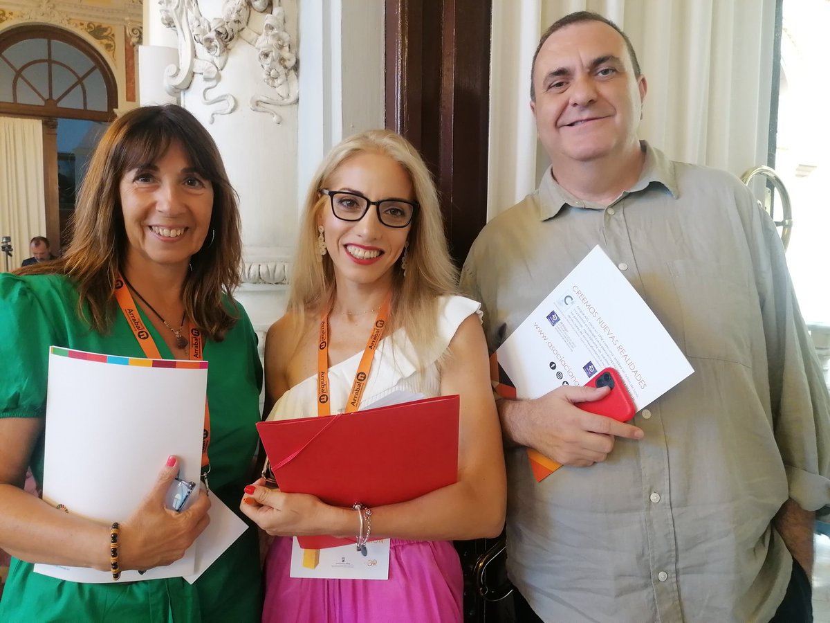 ArrabalAID's tweet photo. Todo listo en el #SalóndelosEspejos @malaga para la entrega de los Premios #InnosocialMálaga @MLGparticipa+@ArrabalAID a la #InnovaciónSocial con la presencia de los proyectos finalistas + @ruthparticipa, @julioandrade_ru @CifalMalaga, @janaveros +#EquipoArrabal y @celiabermejo. https://t.co/Ocoi94Hpbo