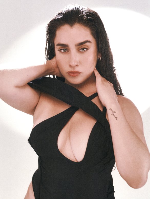 laurmanicontent's tweet photo. happy birthday lauren jauregui !! you're such a precious human, wish you lots of love and positivity and success always! i love you so much 🤍✨ https://t.co/vMr5hHsqdQ