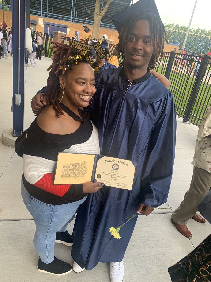DuronRamsey's tweet photo. Happy birthday to us love you ma ❤️ yo best birthday present (me) https://t.co/ukMXl1x57K