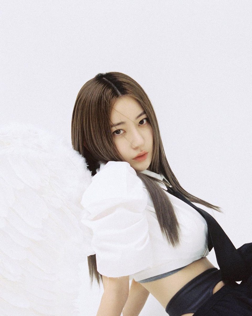 SAKURA for Dazed Korea