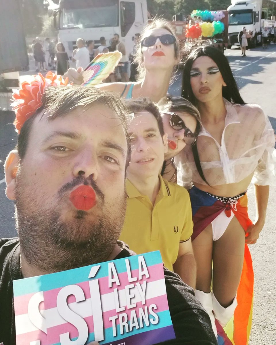 CLGS_SAFOR's tweet photo. Dissabte passat vam assistir a l'Orgull de València participant de la manifestació. #orgullvalencia 💪🏻💃🏻👯‍♀️🏳️‍⚧️🏳️‍🌈 https://t.co/3U4jK56WUs
