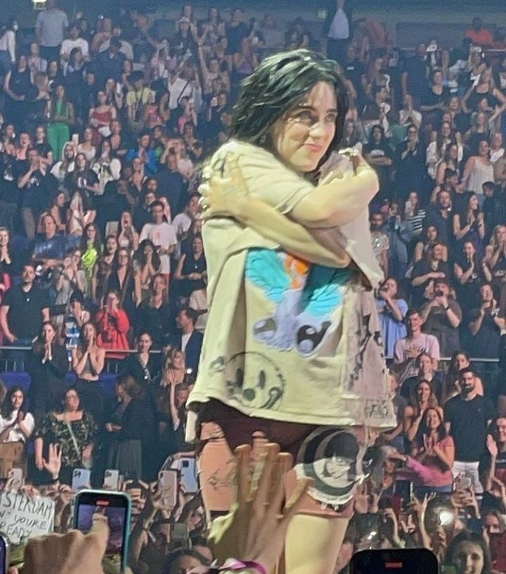 iny0urbenz's tweet photo. Bro im just here to say, thank u for existing, im so grateful for you bil! https://t.co/r4dgtBZpdJ