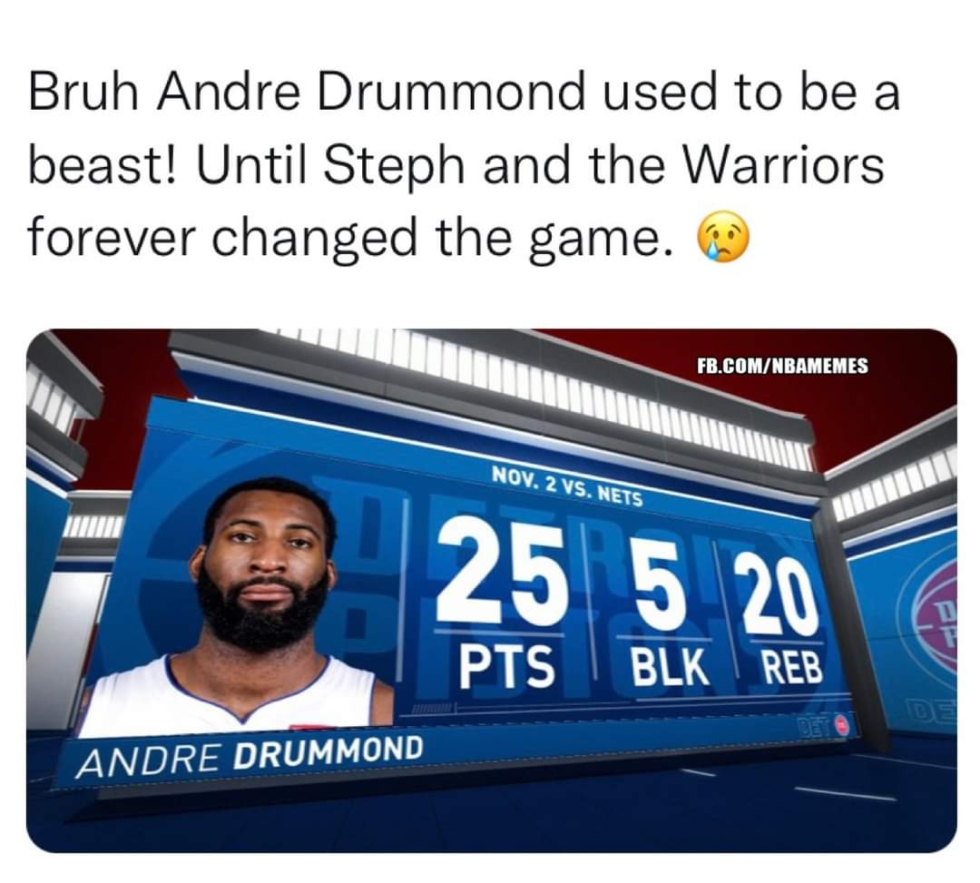 EliasEE2's tweet photo. Give credit where credit is due. GSW just changed the basketball game. https://t.co/5K62QetRpq