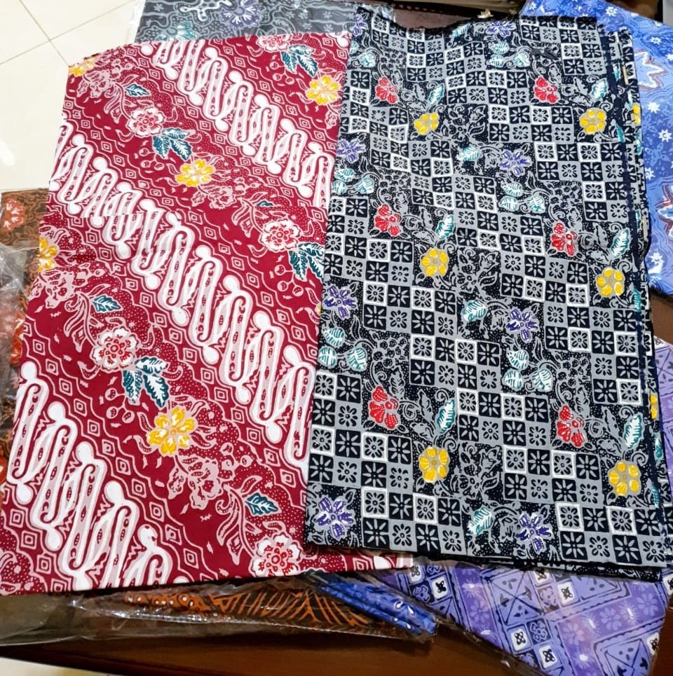 rade_efp's tweet photo. #batikkombinasi (#batikcap &amp; canting/tulis) masih ada stok beberapa karena dibuat terbatas. Harga 175k aja yok, bisa dijadikan jarik maupun dijahit jadi pakaian 👌

Cek stok: WA https://t.co/KTKBg8bJcN

Bantu share kawans, siapa tau ada mutuals yg berminat. Nuhun 🤎 https://t.co/dqOiLvga2u