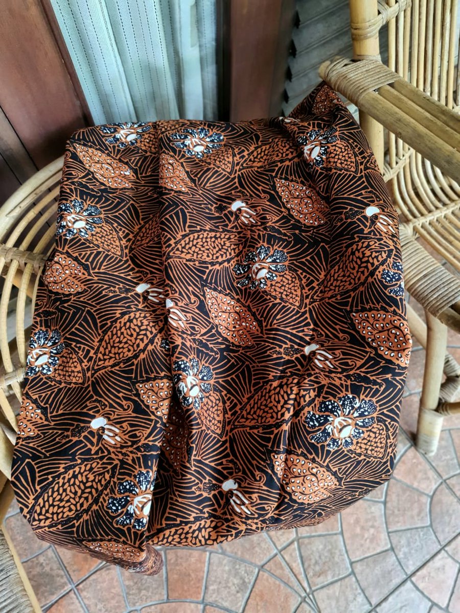 rade_efp's tweet photo. #batikkombinasi (#batikcap &amp; canting/tulis) masih ada stok beberapa karena dibuat terbatas. Harga 175k aja yok, bisa dijadikan jarik maupun dijahit jadi pakaian 👌

Cek stok: WA https://t.co/KTKBg8bJcN

Bantu share kawans, siapa tau ada mutuals yg berminat. Nuhun 🤎 https://t.co/dqOiLvga2u