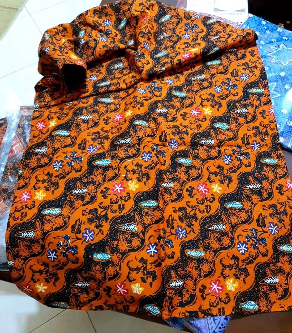 rade_efp's tweet photo. #batikkombinasi (#batikcap &amp; canting/tulis) masih ada stok beberapa karena dibuat terbatas. Harga 175k aja yok, bisa dijadikan jarik maupun dijahit jadi pakaian 👌

Cek stok: WA https://t.co/KTKBg8bJcN

Bantu share kawans, siapa tau ada mutuals yg berminat. Nuhun 🤎 https://t.co/dqOiLvga2u