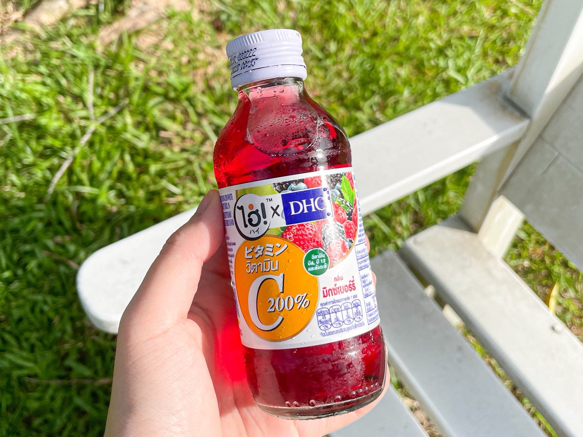 gmmgamm's tweet photo. ทั้งแพ้อากาศ แพ้ฝุ่น แพ้ทุกอย่างง🥹 เลยชอบกิน #ไฮ่xDHCวิตามินซีอันดับ1จากญี่ปุ่น มากก🍇 นอกจากจะอร่อย ยังช่วยเรื่องภูมิแพ้ให้มีอาการน้อยลง สดชื่นสุดๆ ที่บ้านคือซื้อติดตู้เย็นไว้เลออ ดื่มวิตามินซีทั้งทีต้องเลือกที่มีคุณภาพ!! #ไฮ่xDHCสร้างภูมิแข็งแรง #เรื่องสุขภาพ #ไฮ่อ่านว่าให้ https://t.co/xdotPD7TQf