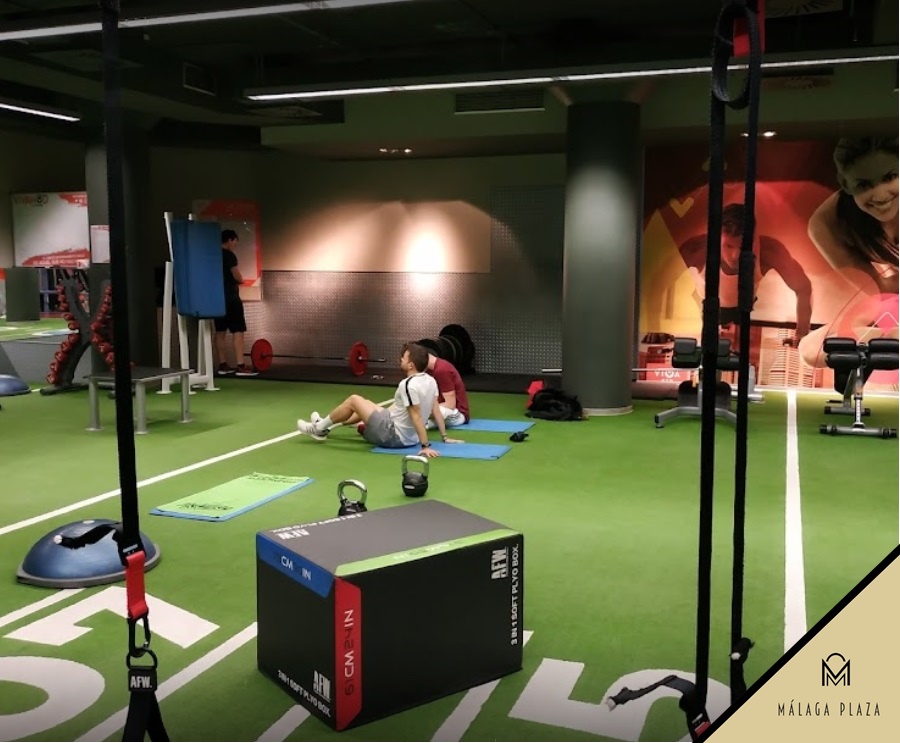 💪 ¿Lunes? ¡qué no te venza la desidia! VIVA GYM es el comienzo de tener el cuerpo perfecto. No bajes la guardia y menos en verano, por supuesto 😊 ¡vente a entrenar y a divertirte en Málaga Plaza! 😁😁

#Málaga #MálagaPlaza