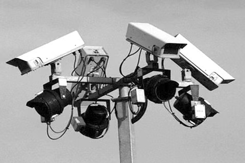 RadioChinar's tweet photo. Pilgrimage at both the routes would be monitored with the help of CCTVs &amp; drones
Every sector would be supervised by the team of officers from security agencies jointly
#mondaythoughts 
#MondayMotivaton 
@TahimaBeig 
@Snehtweets 
@Zeshansyed05 
@wasimmalikm 
@DALuv_e_Kashmir https://t.co/s6qgRGHui6