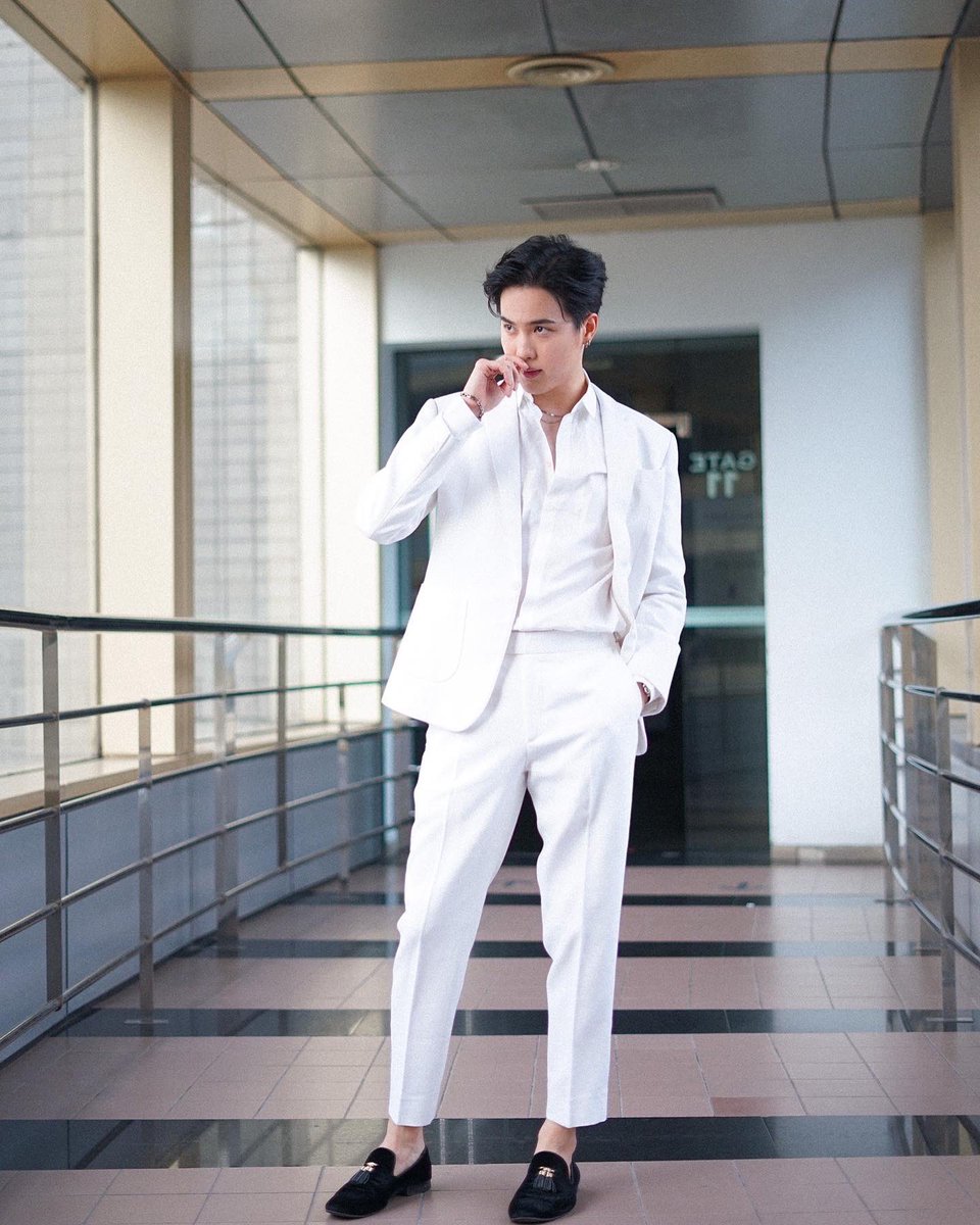 หล่อไม่ไหวว 🫣🫣 

#ConversationThailand
#kovasin