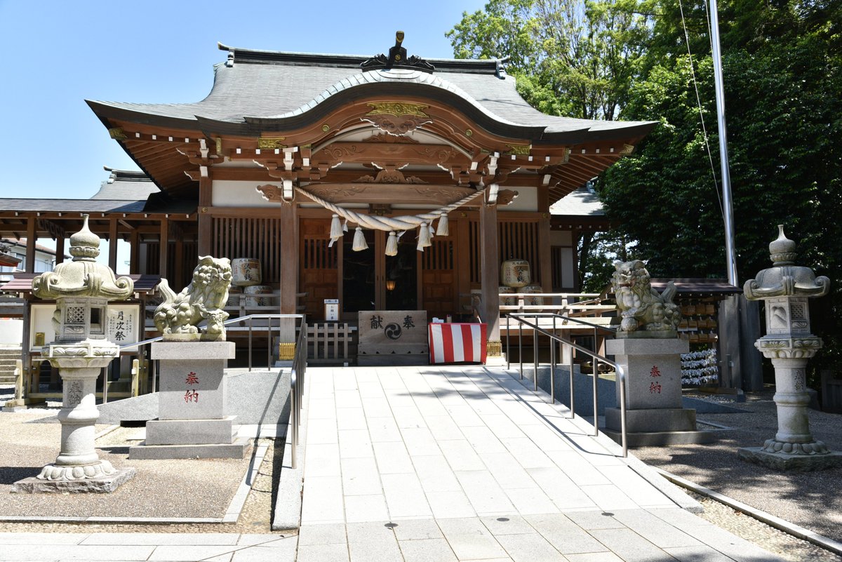 HASHforPro1's tweet photo. 神鳥前川神社です。
由来の石碑に近在一の壮厳なる御社殿とありました。
ちなみに近郷近在とは、近い場所にある村。または、大きな町に近い村という意味だそうです。
稲荷神社が隣にあり、みんな大好き赤鳥居もありました。
#WITH_HASH
#コロナ対策
#除菌消臭
#HASHforPro
#次亜塩素酸水
#緩衝法 https://t.co/D7UeQ0CrzZ