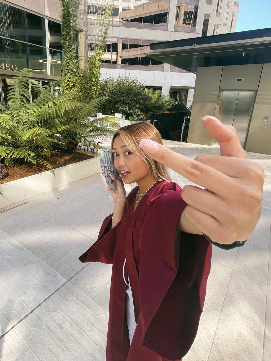 mooochea's tweet photo. associates degree, majoring in depression https://t.co/tnB8ggsZ4V