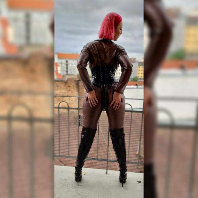 Do you like the view? 😇 Full video on my Fanpage - link in bio 💋 PVC @ltx_cz https://t.co/wONTE8HqpE or https://t<a href="/tag/pvccatsuit"class="tags"><span>#pvccatsuit</span></a><a href="/tag/rainwear"class="tags"><span>#rainwear</span></a><a href="/tag/onlyfans"class="tags"><span>#onlyfans</span></a><a href="/tag/fansly"class="tags"><span>#fansly</span></a>