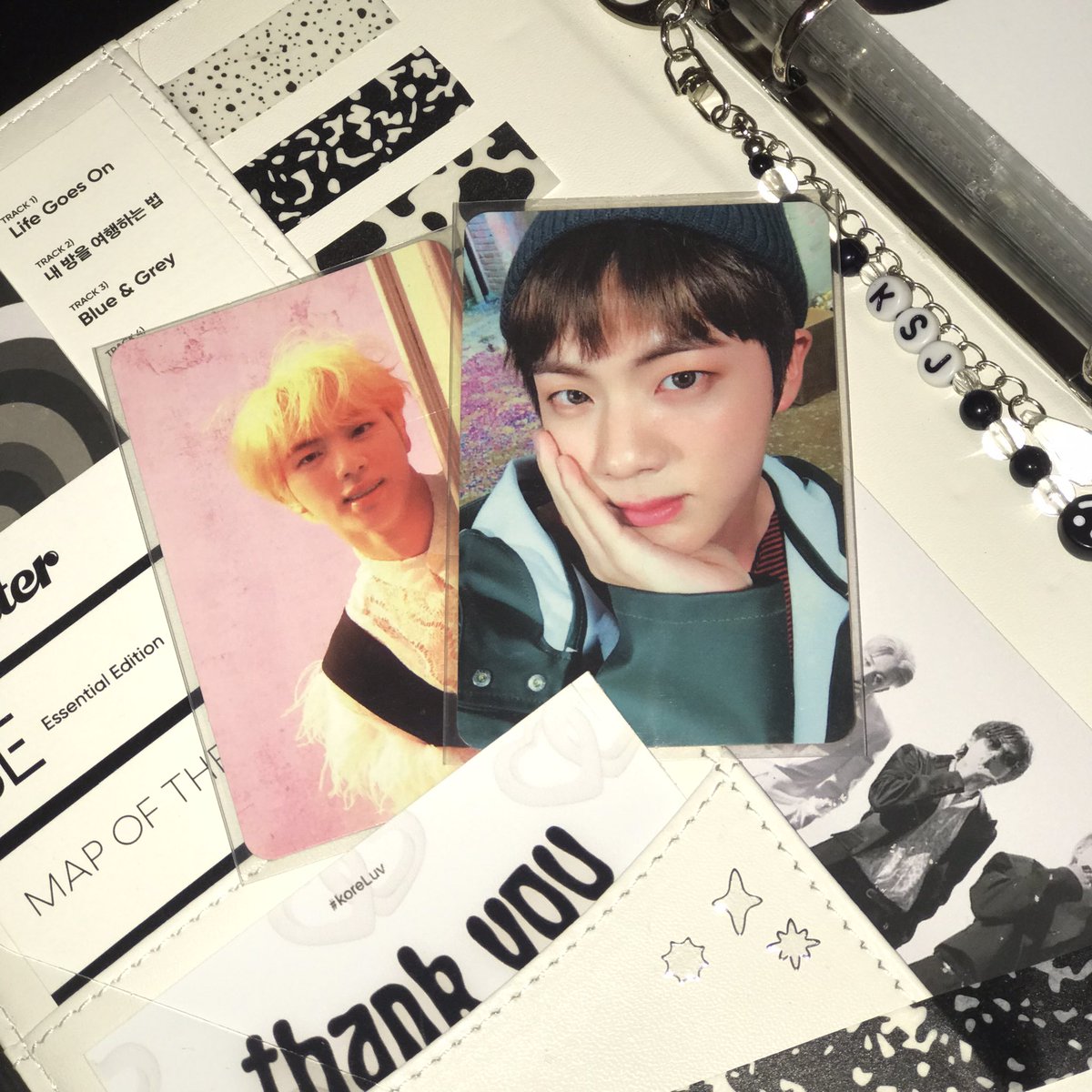 kore_fai's tweet photo. •*✦ #koreFinds ✦*•
—mail from @seokjhiny.
got my jin ynwa and ans e already!! thank u so much for packing him well and for the smooth transaction ♡ https://t.co/Yx7FcWw6sq