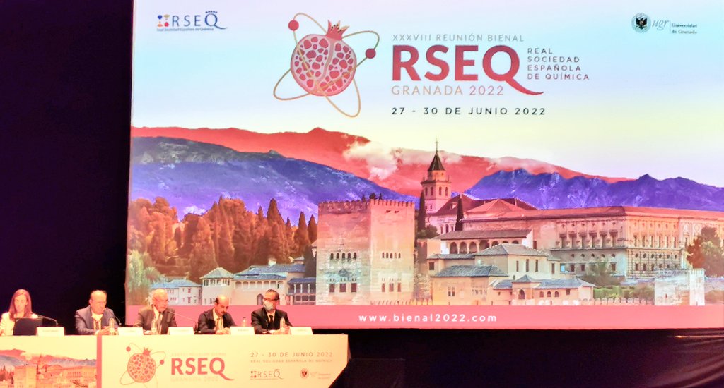 UbMcr's tweet photo. @RLavillaGroup are attending #BienalRSEQ2022. 

@paunadalr and @GhashghaeiO will also share their research on #MulticomponentReactions along the event. https://t.co/48HNDcjtm4