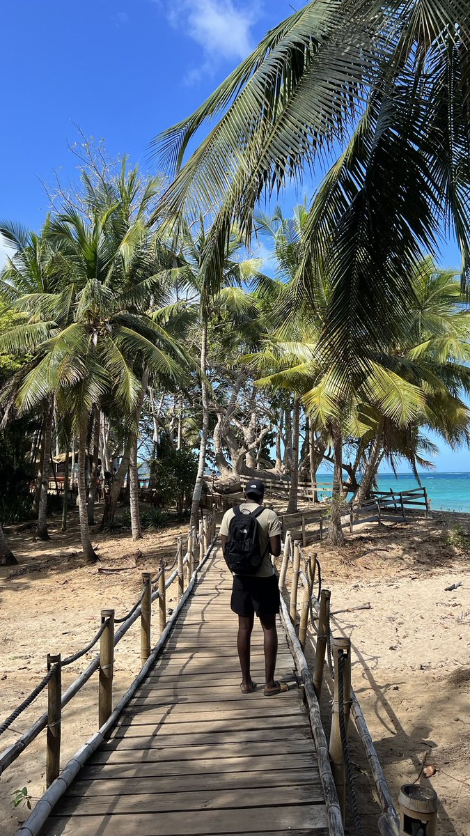 twobottles1cap's tweet photo. 📍Plage de Ngouja https://t.co/da0yZLdjcE