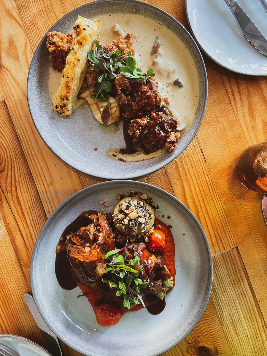 YesItsMeToolz's tweet image. #Embarc in Parkhurst is my favourite restaurant in Johannesburg. Fight me! It is OUTSTANDING!! I love it so much. I want them to do well so they stick around, but I don’t want everyone going ruining it.