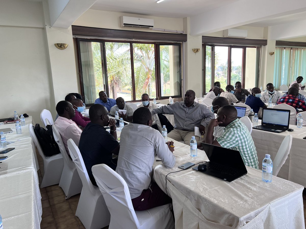 We’re in session! The opening focus group sessions on implementation experiences across infrastructure, staff, EMR setup &amp; maintenance, reporting &amp; data use @ 4th <a href="/UgandaEMR/">UgandaEMR</a> annual stakeholdersconference

In participation <a href="/MinofHealthUG/">Ministry of Health- Uganda</a> <a href="/CDCGlobal/">CDC Global Health</a> <a href="/IGHSatUCSF/">UCSF Global Health</a> <a href="/MakSPH/">Makerere University School of Public Health</a> <a href="/hisp_uganda/">HISP Uganda</a>