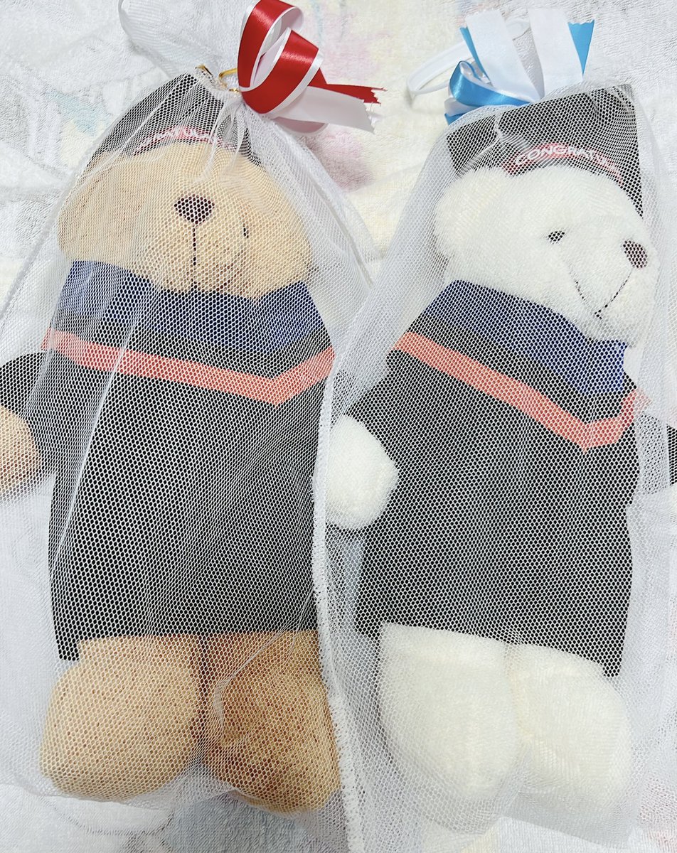 jf95mp254's tweet photo. タイから荷物が届きました🇹🇭
singto卒業記念グッズ🎉🎉🎉
初めてotaさんにお願いしたのですが、凄く丁寧に対応してくださって梱包も丁寧で本当に最高でした🥰
絶対またお願いする!
Thank you @ota_shop 🙏❤️
#SingtoGraduation #SingtoPrachaya https://t.co/4JfL1ca3Fl