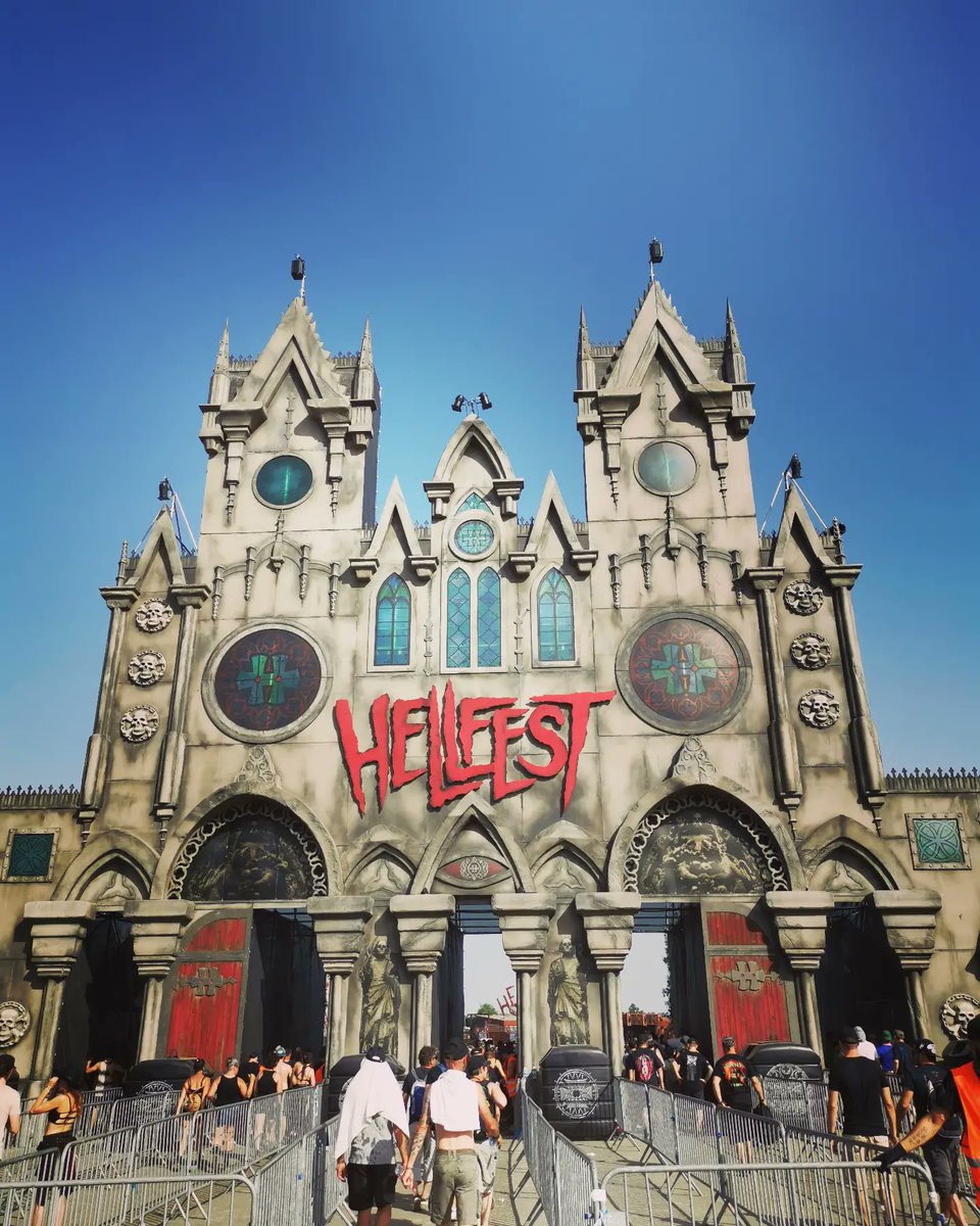 christellamont1's tweet photo. Et voilà le #bus #artesummertour reprend la route !
Merci @hellfestopenair pour ce double festival, c'était une parfaite ouverture de tournée 🤘
Jeudi, nous serons sur le @sunsetefestival
#30ansARTE
@ARTEconcertFR
@ARTE_Radio
@ARTEfr @ARTEpro https://t.co/FOLGa9dym6