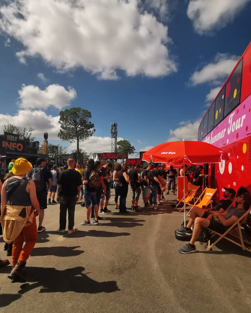 christellamont1's tweet photo. Et voilà le #bus #artesummertour reprend la route !
Merci @hellfestopenair pour ce double festival, c'était une parfaite ouverture de tournée 🤘
Jeudi, nous serons sur le @sunsetefestival
#30ansARTE
@ARTEconcertFR
@ARTE_Radio
@ARTEfr @ARTEpro https://t.co/FOLGa9dym6