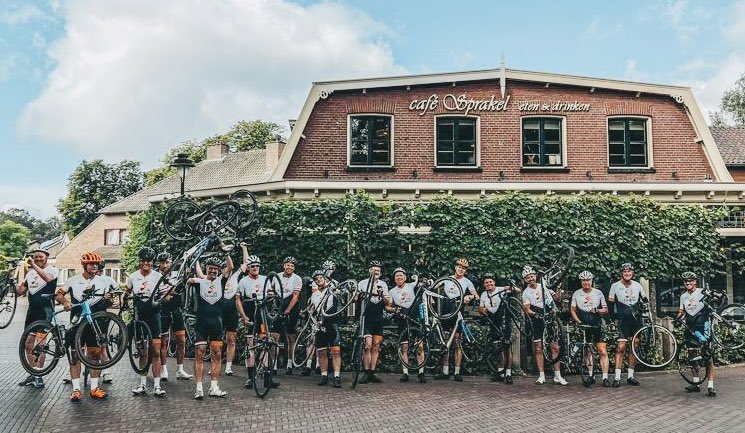 tour culinair tweet media