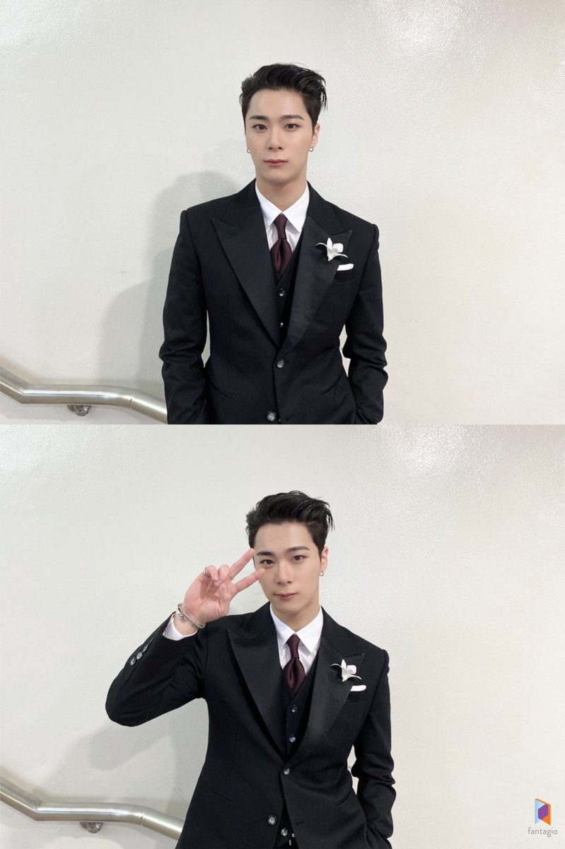 [PLS RT]
#MOONBIN SPECIAL PERFORMANCE ON MUSIC BANK

▶ naver.me/5zvQ4Pr1
▶ naver.me/xGb1YM7u 
▶ naver.me/Gjd0OcMz

React, recommend &amp; share. Thanks!

#아스트로 - #문빈 - <a href="/offclASTRO/">ASTRO 아스트로</a>